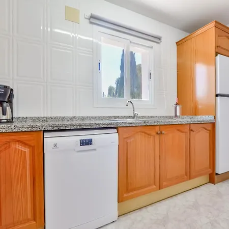 Guzman - Luz Villa *