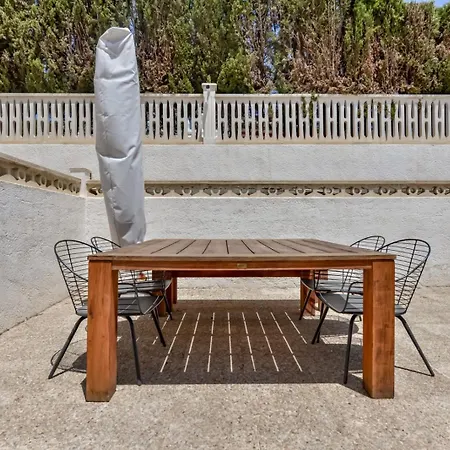 Guzman - Luz Villa *