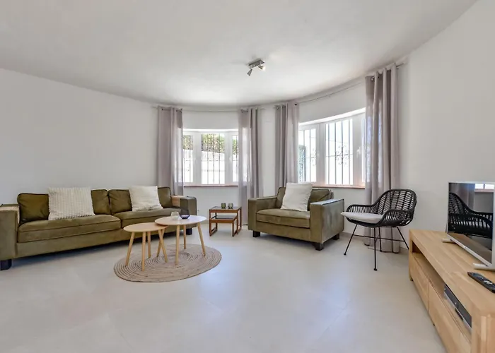 Guzman - Luz Villa Calpe