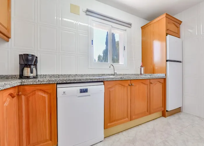 Guzman - Luz Villa *