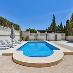 Villa Guzman - Luz